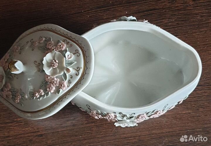 Ваза, шкатулка