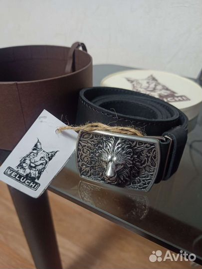 Мужской кожаный ремень черный