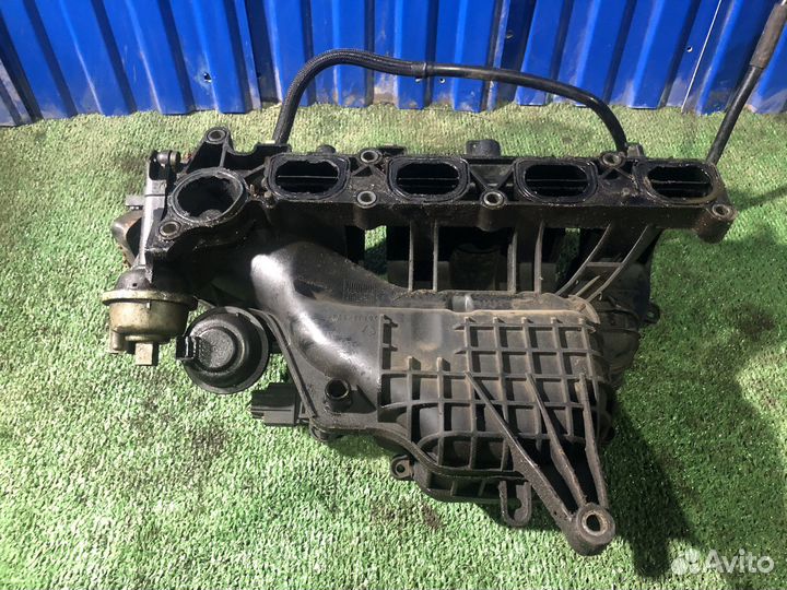 Впускной коллектор Mazda 3 bk 2.0