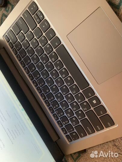 Ноутбук lenovo