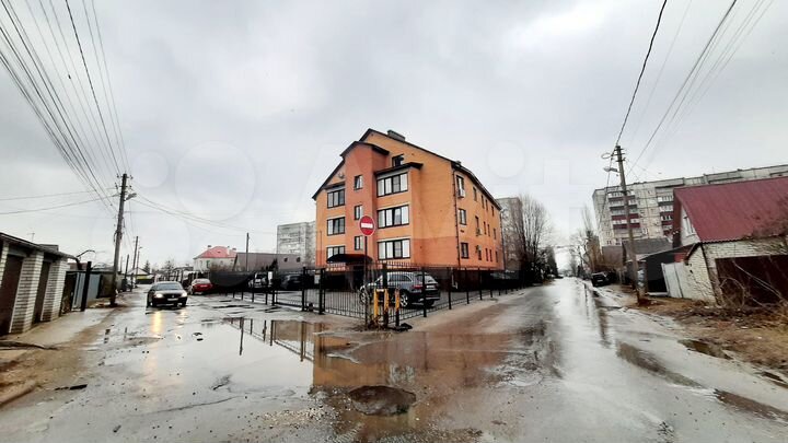 3-к. квартира, 114 м², 4/4 эт.