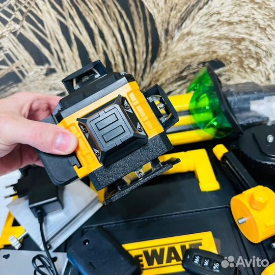 Лазерный уровень DeWalt + штатив 4D 16 линий