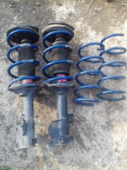 Стойка передняя nissan AD, pulsar, wingroad Комп