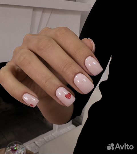 Маникюр покрытие гель-лак, укрепление, педикюр