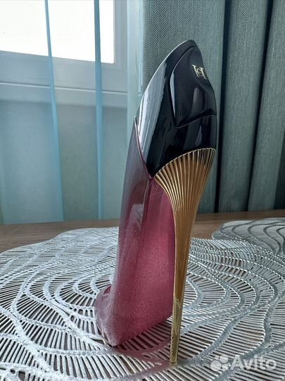 Carolina Herrera Very good girl glam