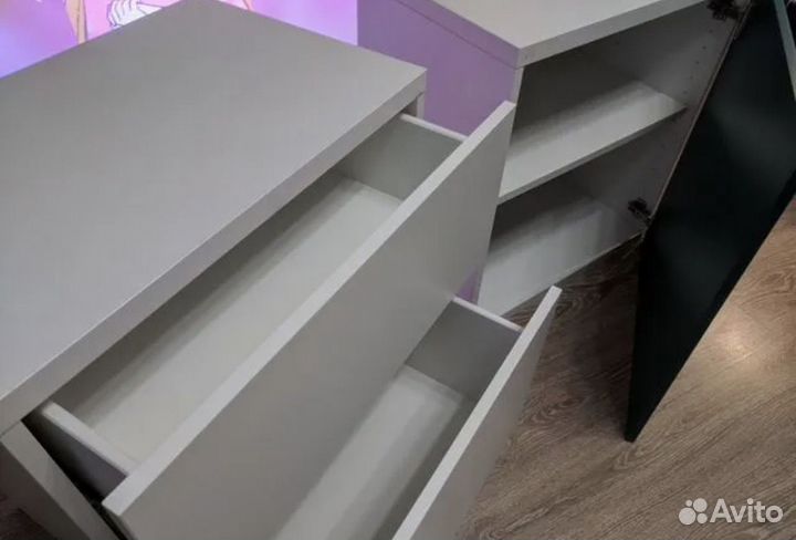 Навесные шкафы IKEA besta