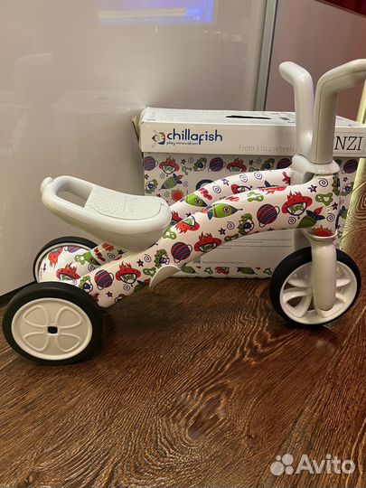 Беговел для малышей Chillafish bunzi 2 в 1
