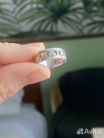 Серебряное кольцо