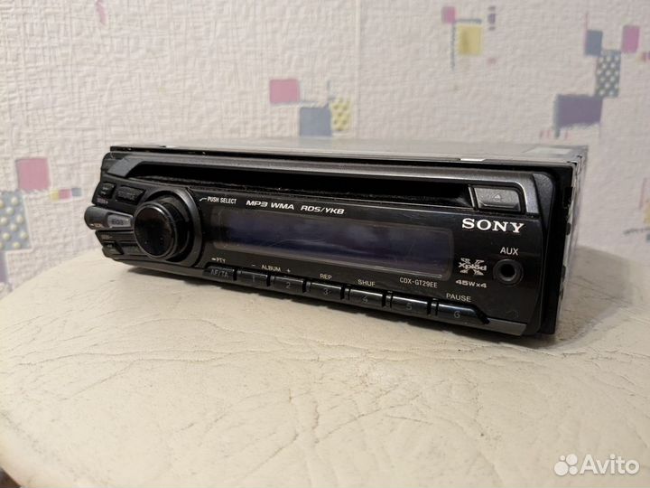 Автомагнитола Sony 1din AUX CD