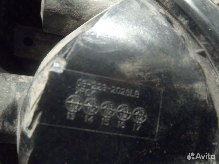 Фара противотуманная левая Kia Picanto 2 TA 2011-2