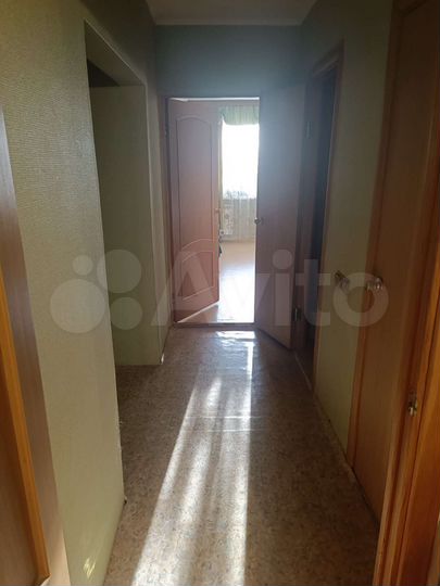 3-к. квартира, 71 м², 1/10 эт.