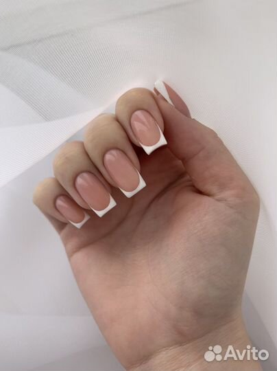 Маникюр, педикюр