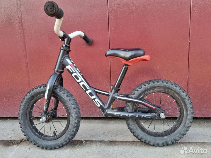 Беговел детский Focus Raven бу