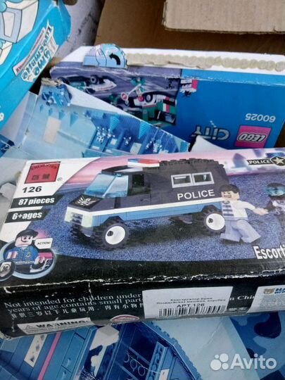 Игрушки, лего