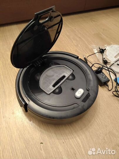 Робот пылесос Redmond RV-R350