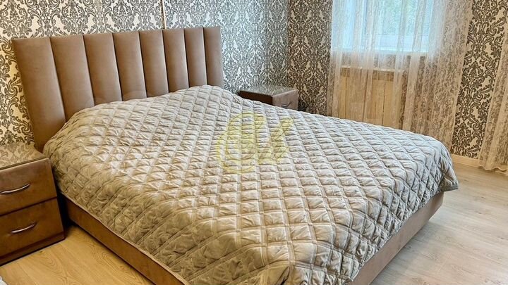 Коттедж 1000 м² на участке 10 сот.