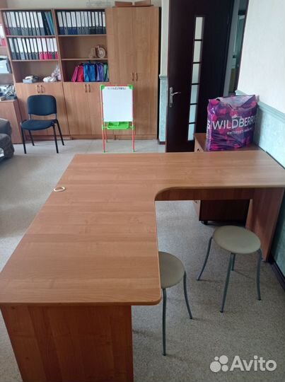 Большой стол