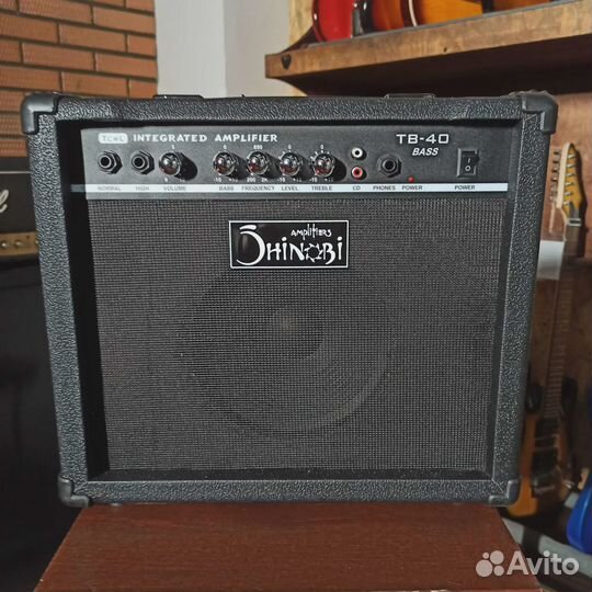 Комбоусилитель для бас-гитары Shinobi TB-40 bass