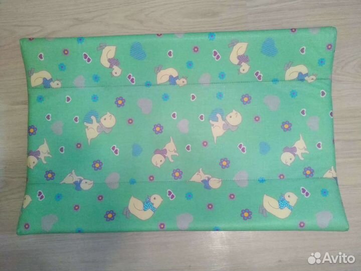 Пеленальная доска на кроватку