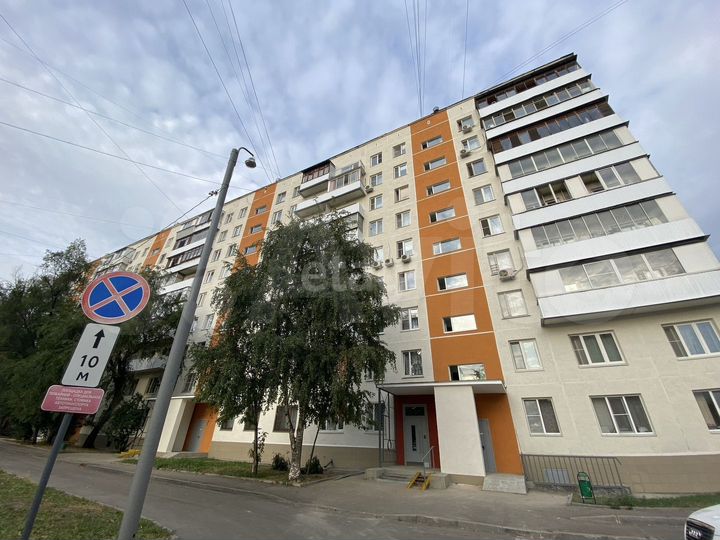 Комната 10,6 м² в 2-к., 7/9 эт.