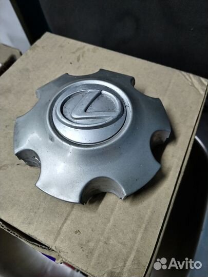 Колпаки ступицы Lexus 460