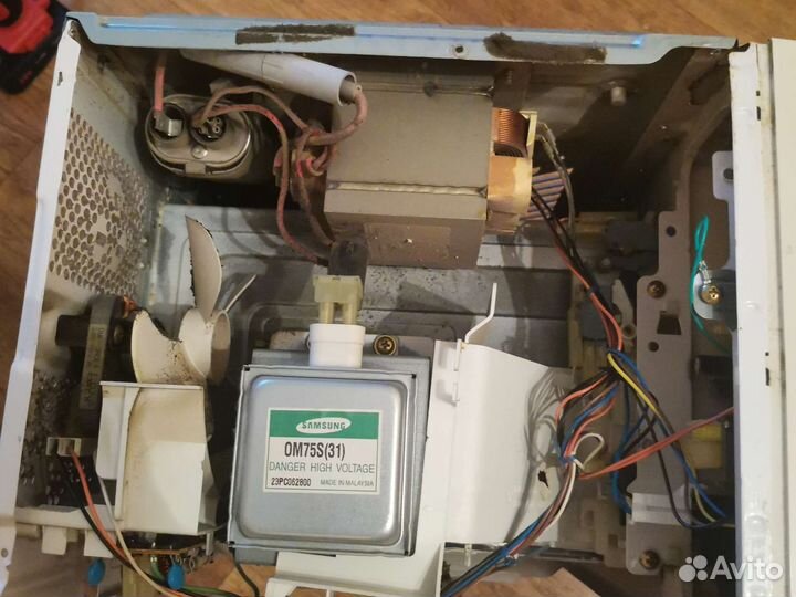 Микроволновка на запчасти