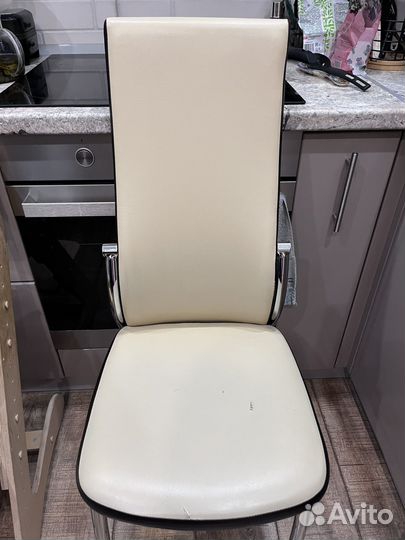 Стулья обеденные мягкие б/у