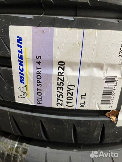 Michelin Pilot Sport 4 S 275/35 R20 102Y