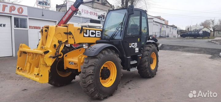 Телескопический погрузчик JCB 550-80, 2015