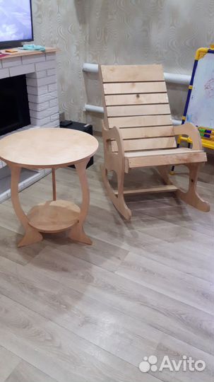 Кресло качалка +столик