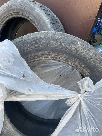 Bridgestone Blizzak DM-V1 60