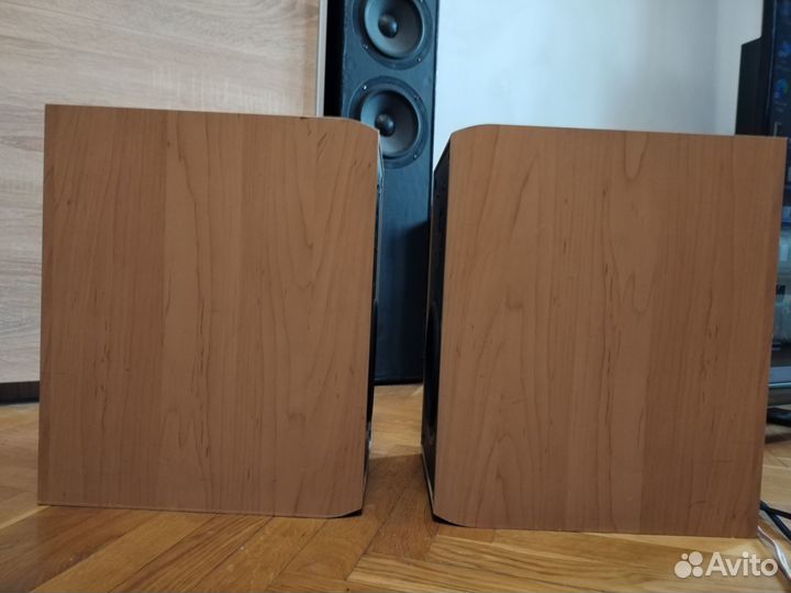 Музыкальные полочники Heco Xenon 200