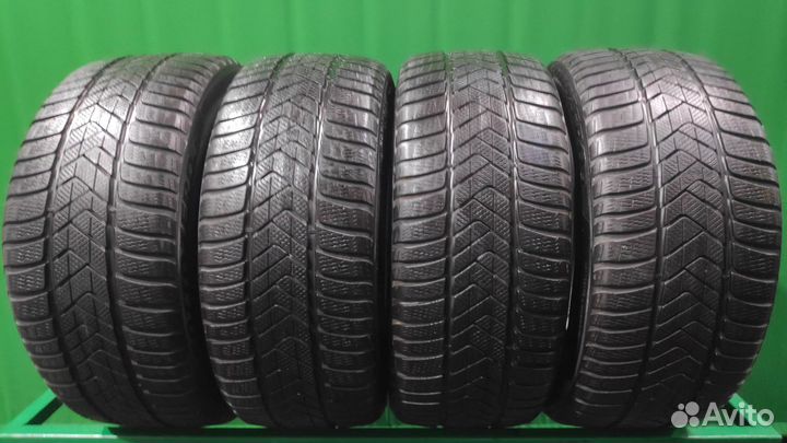 Pirelli Winter Sottozero 3 235/40 R19 96V