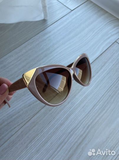 Солнцезащитные очки