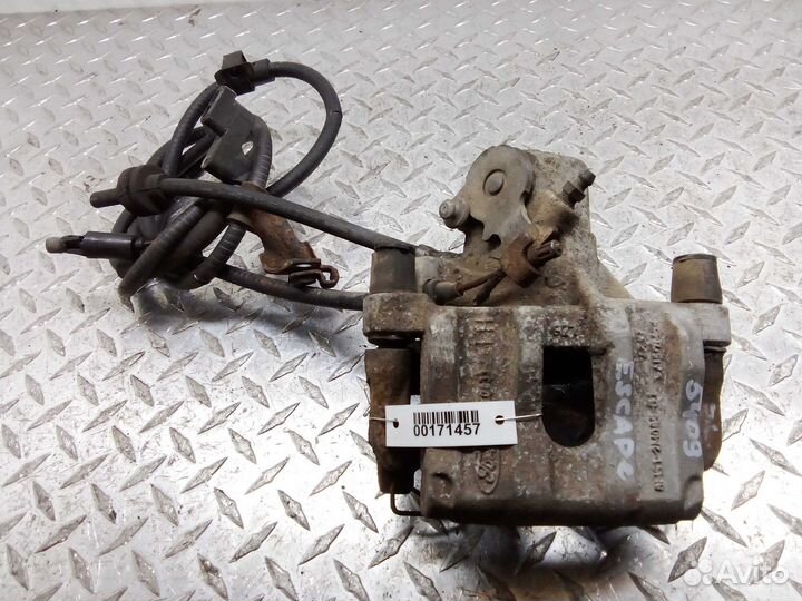 Суппорт задний левый Ford Escape 3