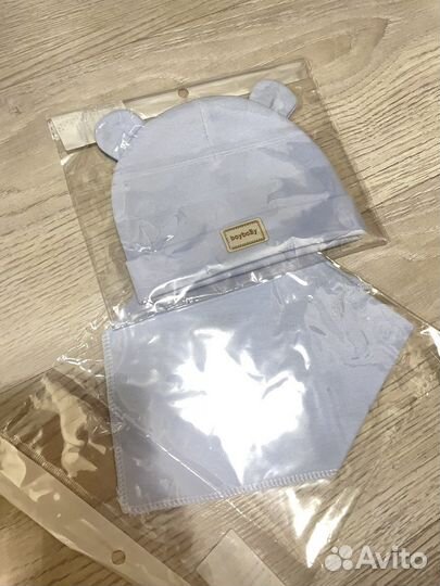 Шапочка + слюнявчик