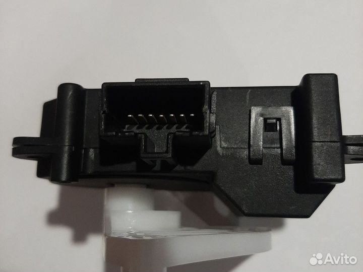 Сервопривод заслонки печки Lexus RX 300 1998-03