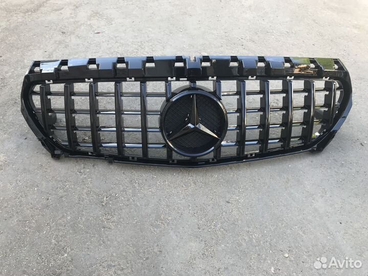 Mercedes CLA W117 решетка радиатора AMG GT черная