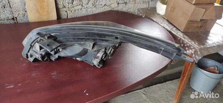 Фара правая на Kia Rio 4 орегинал без дефекров