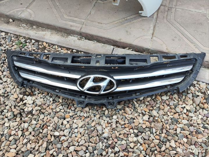 Решетка радиатора Hyundai Solaris 1 2014-2017