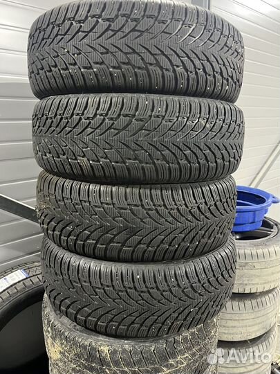 Nokian Tyres WR SUV 4 225/25 R19 98L