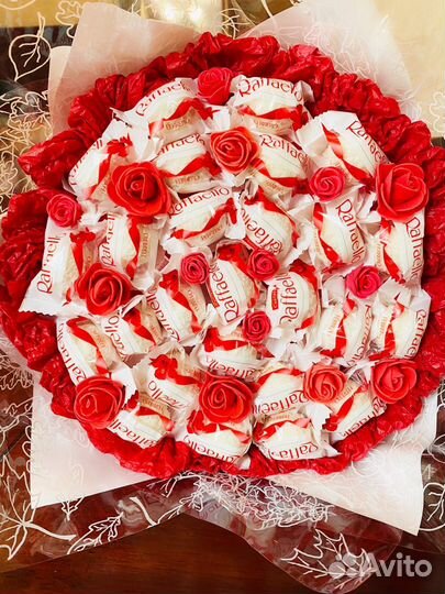 Букет из рафаэлло на 1 сентября