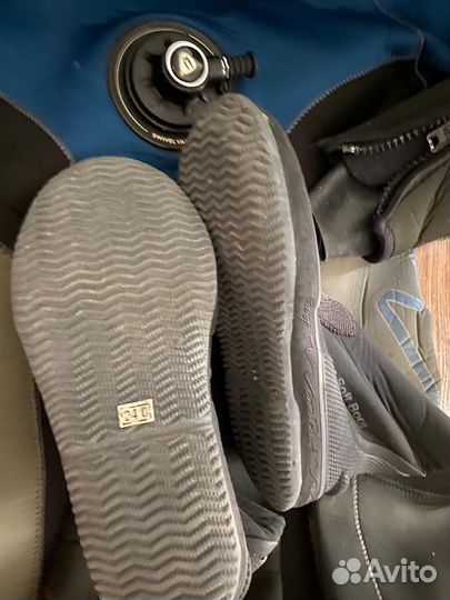 Гидрокостюм сухого типа женский Waterproof Sedna