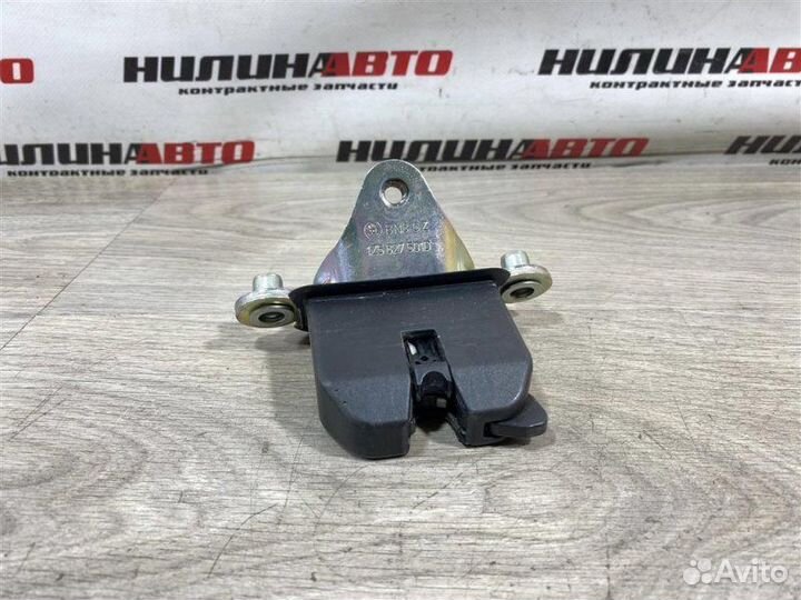 Замок крышки багажника Skoda Octavia A5 1Z