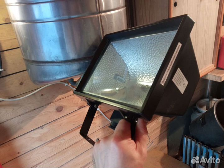 Прожектор галогенный новый 1кВт