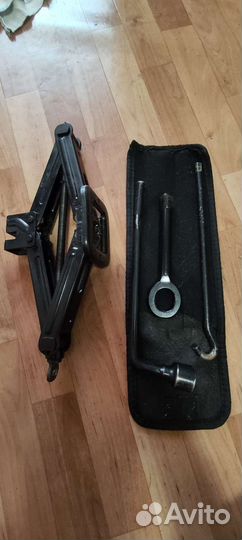 Домкрат оригинальный Hyundai KIA