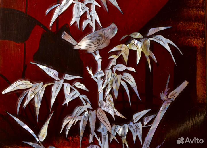 Панно лаковое с перламутром