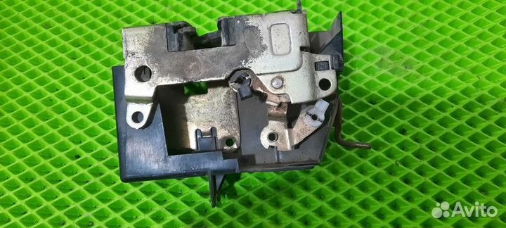 Замок двериRenault