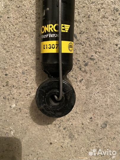 Новые задние амортизаторы Monroe Reflex E1307