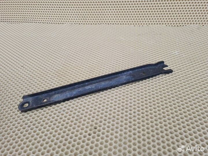 Кронштейн задней балки задний Infiniti M Q70 Y51